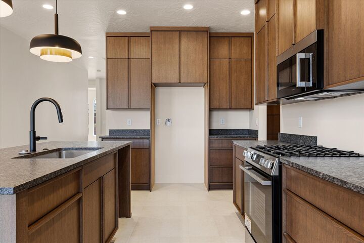 Property Photo: 410 S 2250 W UT 84737
