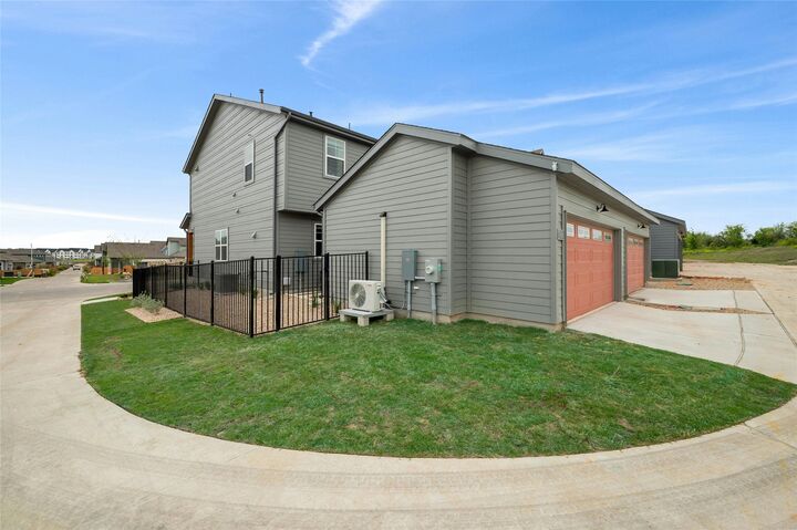 Property Photo: 5804 Rotunda View TX 78747