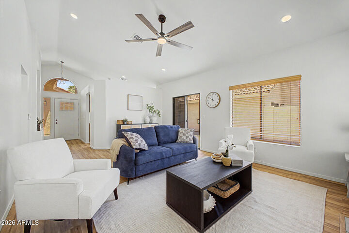 Property Photo:  907 W Barbados Drive  AZ 85233 