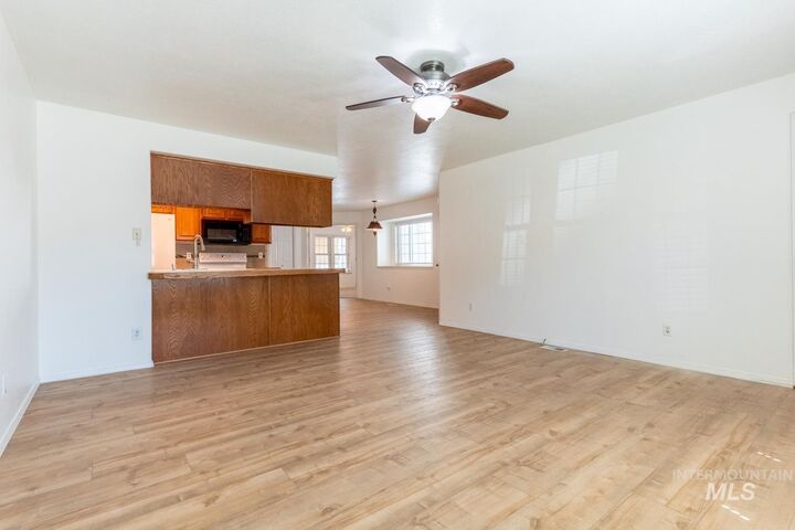 Property Photo: 129 Country Lane Loop ID 83661