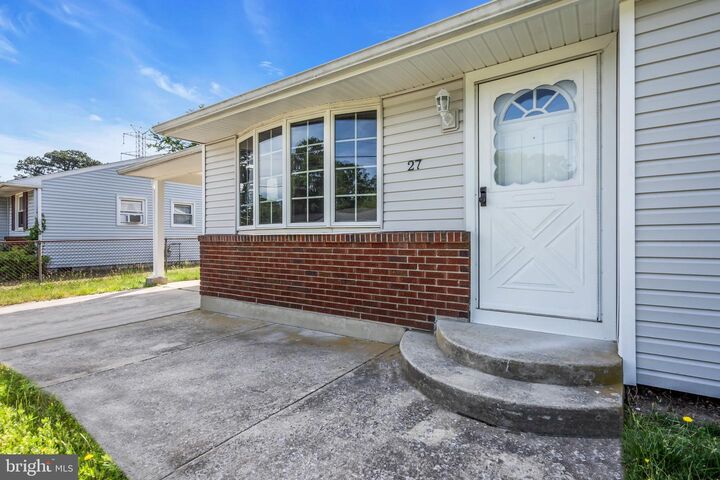 Property Photo: 27 S Club Road NJ 08021