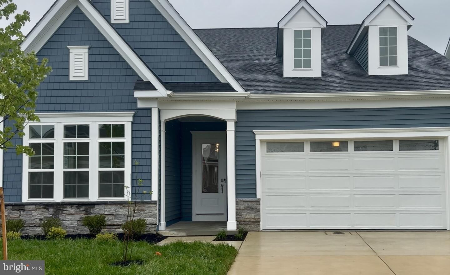 Property Photo: 9627 Victoria Park Drive MD 20772