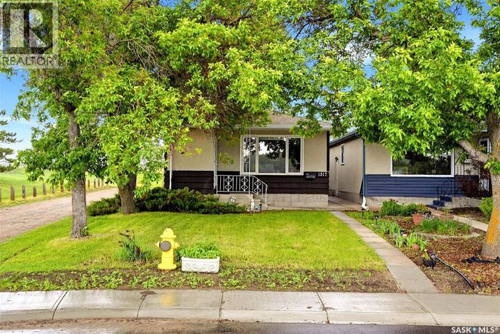 Property Photo:  1317 Kent Street  SK S4T 5T2 