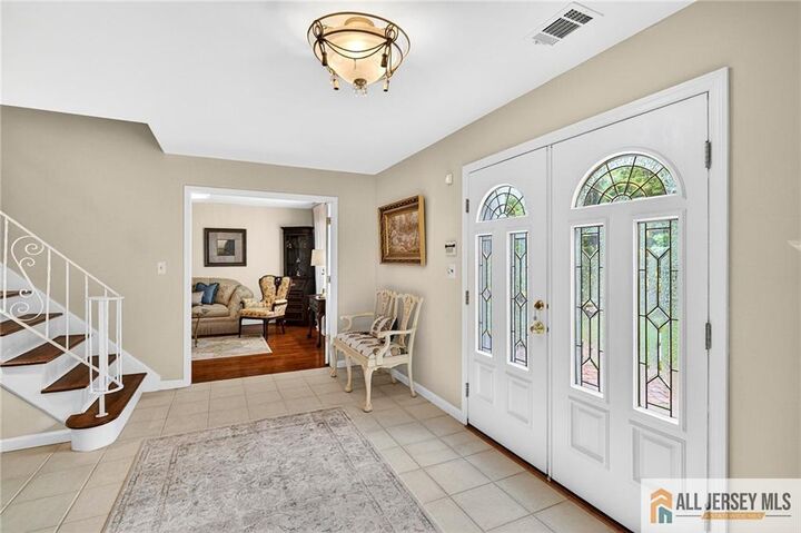 Property Photo:  3 Driftwood Court  NJ 08831 