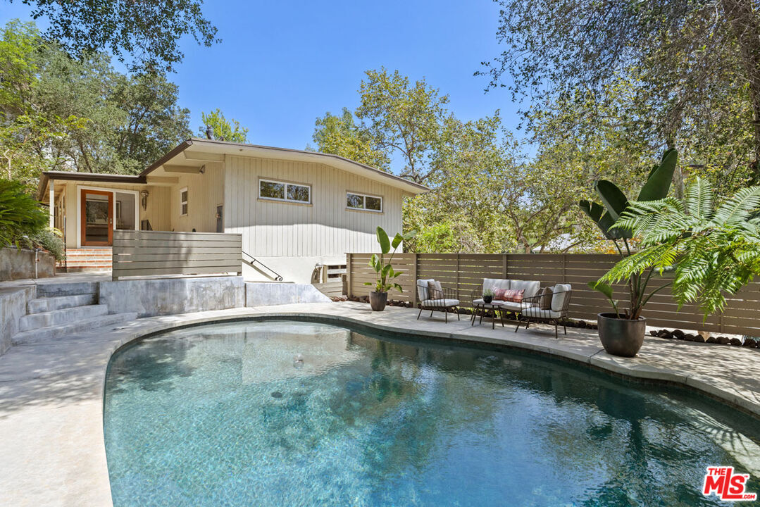 Property Photo: 1730 La Loma Rd CA 91105