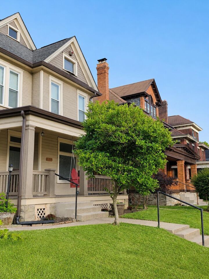 Property Photo:  490 Wilson Avenue  OH 43205 