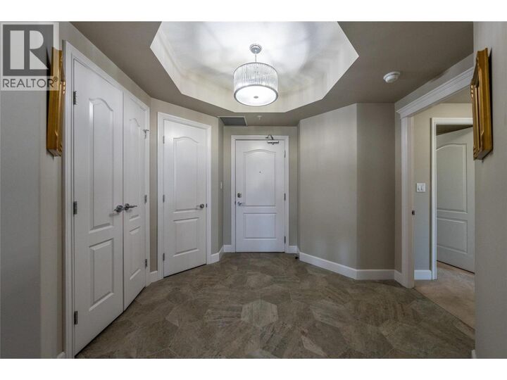 Property Photo:  1947 Underhill Street 1006  BC V1X 7Z5 