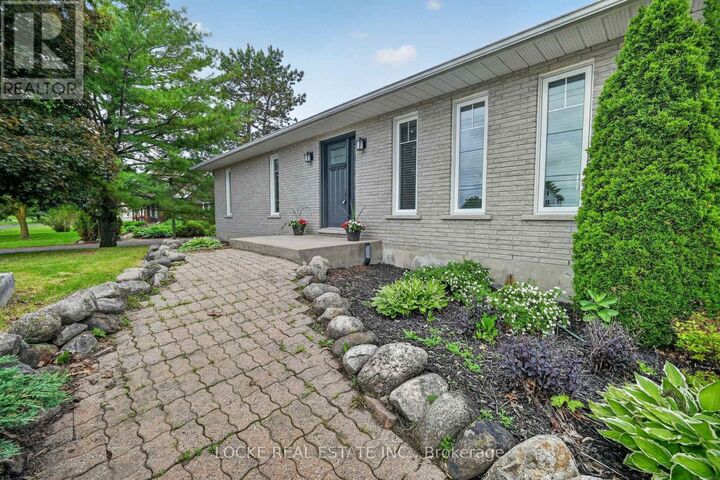 Property Photo:  3391 Sarsfield Road  ON K0A 3E0 