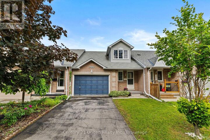 Property Photo: 2438 Woodglade Boulevard ON K9K 2K9