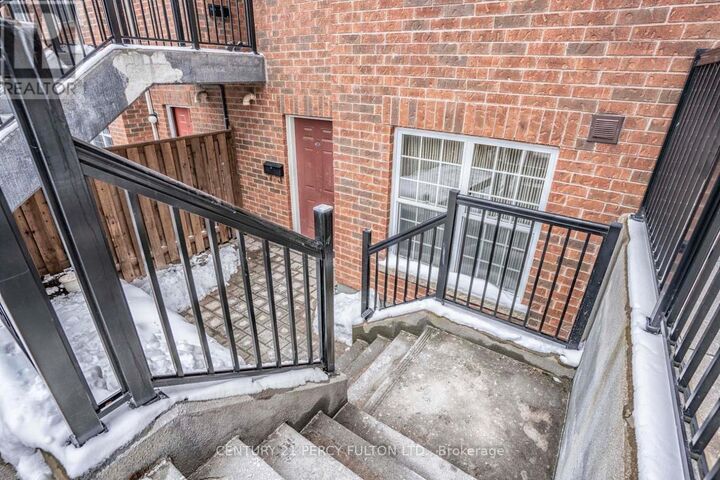 Property Photo:  45 Strangford Lane 101  ON M1L 0E5 