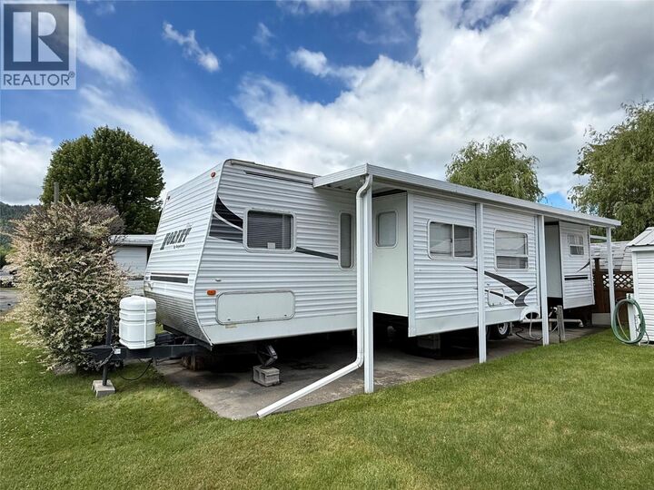 Property Photo:  1805 Hwy 3 Highway 24  BC V0H 1E0 