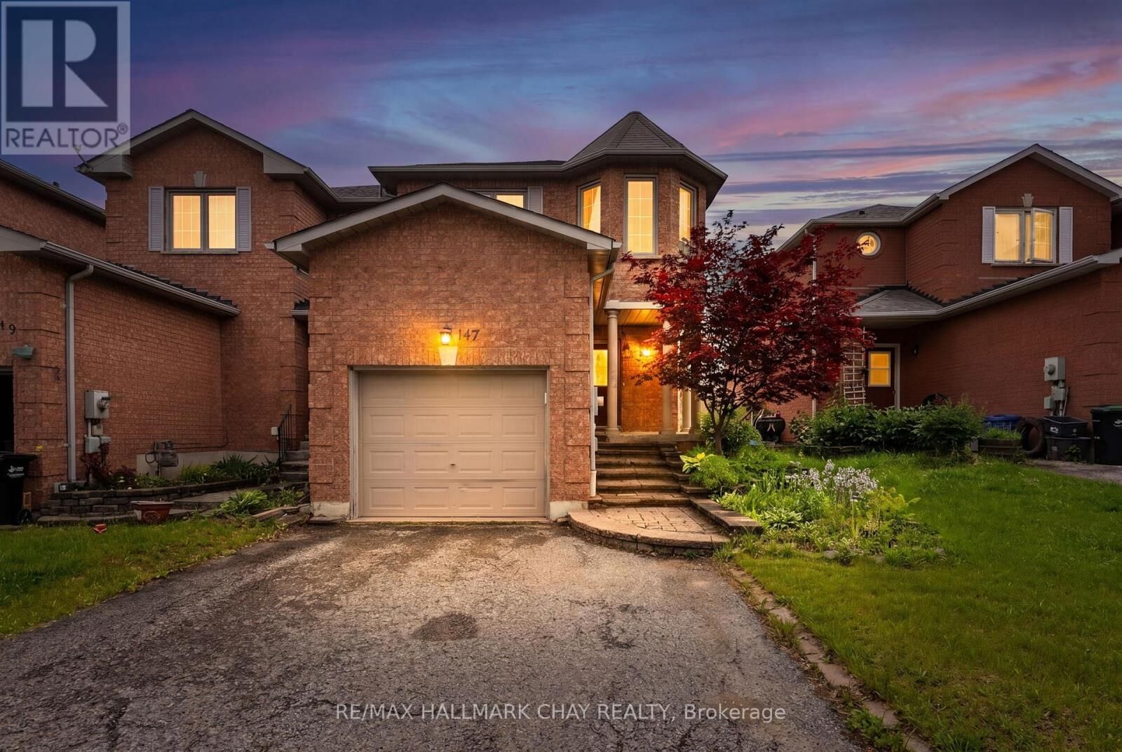 Property Photo:  147 Bruce Crescent  ON L4N 8K2 