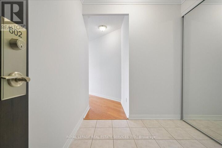 Property Photo:  60 Old Mill Road 602  ON L6J 7V9 