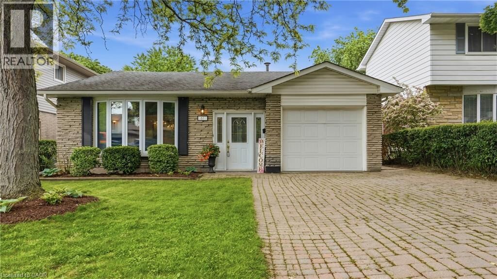 Photo de la propriété: 61 San Pedro Drive ON L9C 2C4