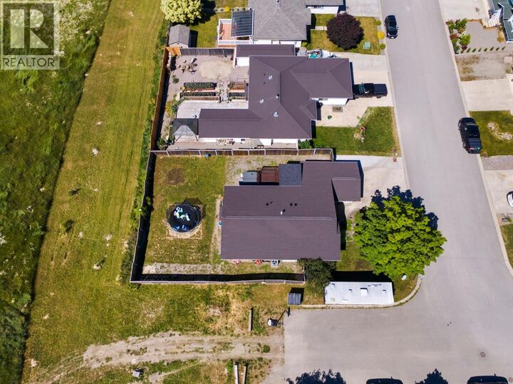 Property Photo: 411 Dugan Street BC V0B 1G3
