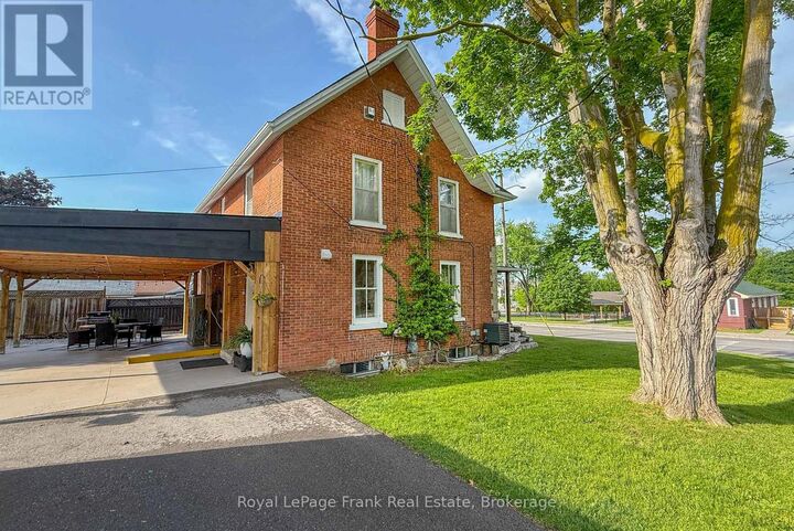 Property Photo:  15578 Simcoe Street  ON L9L 1M2 