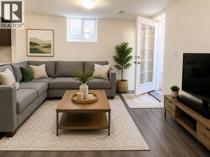 Property Photo:  6351 Ormindale Way  ON L5V 1J2 