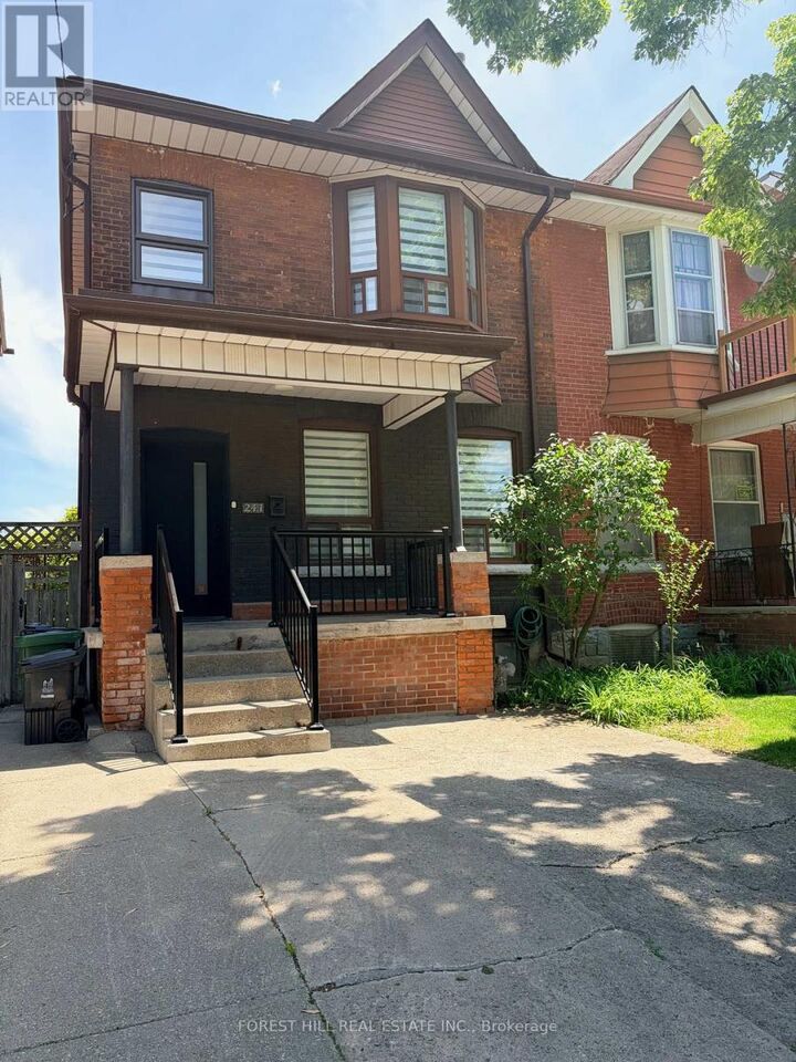 Property Photo:  241 Delaware Avenue  ON M6H 2T7 