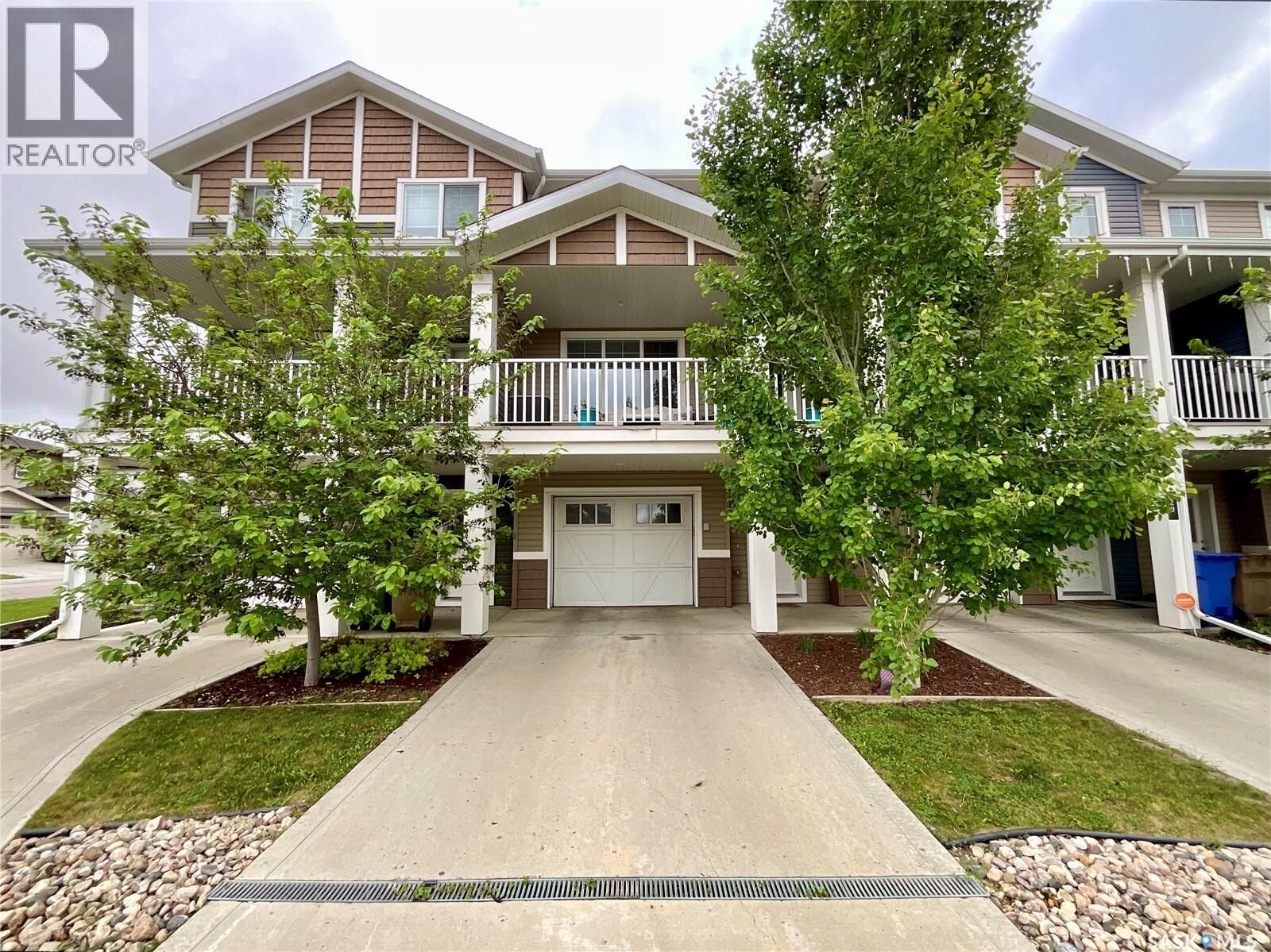 Property Photo: 30 4533 Delhaye Way SK S4W 0M2