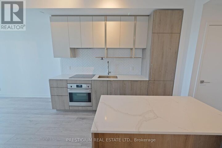 Property Photo: 15 Holmes Avenue 1110 ON M2N 0L4