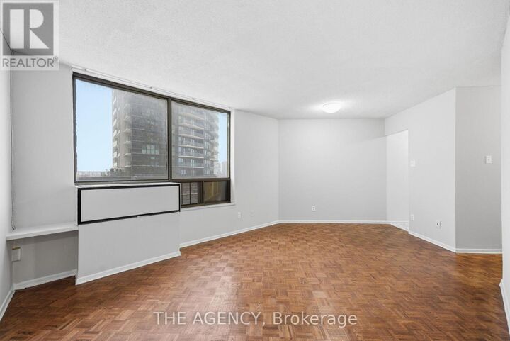 Property Photo: 2350 Dundas Street West 1003A ON M6P 4B1