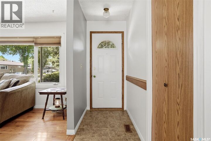 Property Photo:  60 Krivel Crescent  SK S4R 5C5 