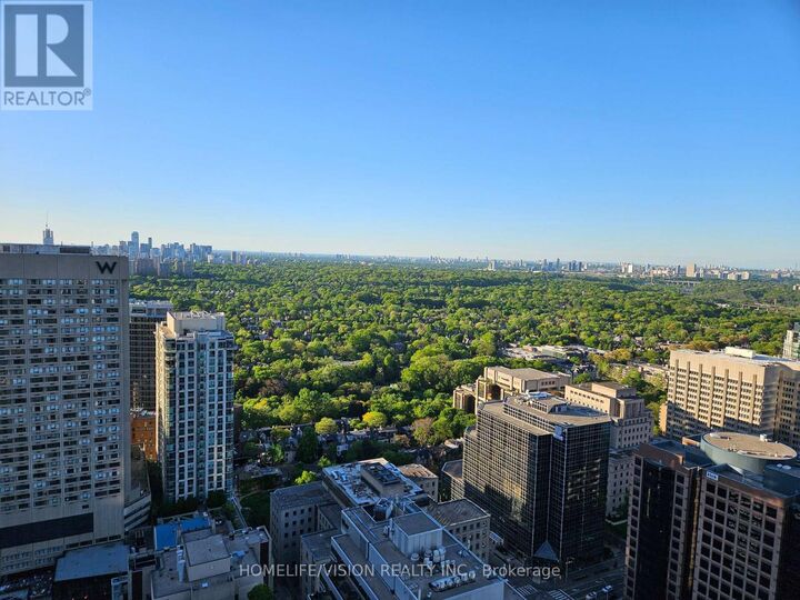 Property Photo:  42 Charles Street East 4207  ON M4Y 1N3 