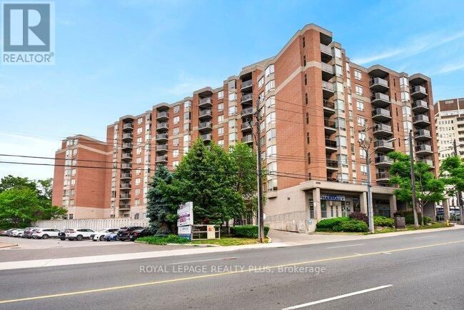 Property Photo: 2088 Lawrence Avenue West 412 ON M9N 3Z9