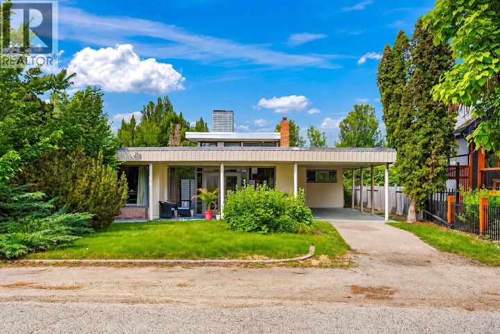 348 Burne Avenue — photo 1
