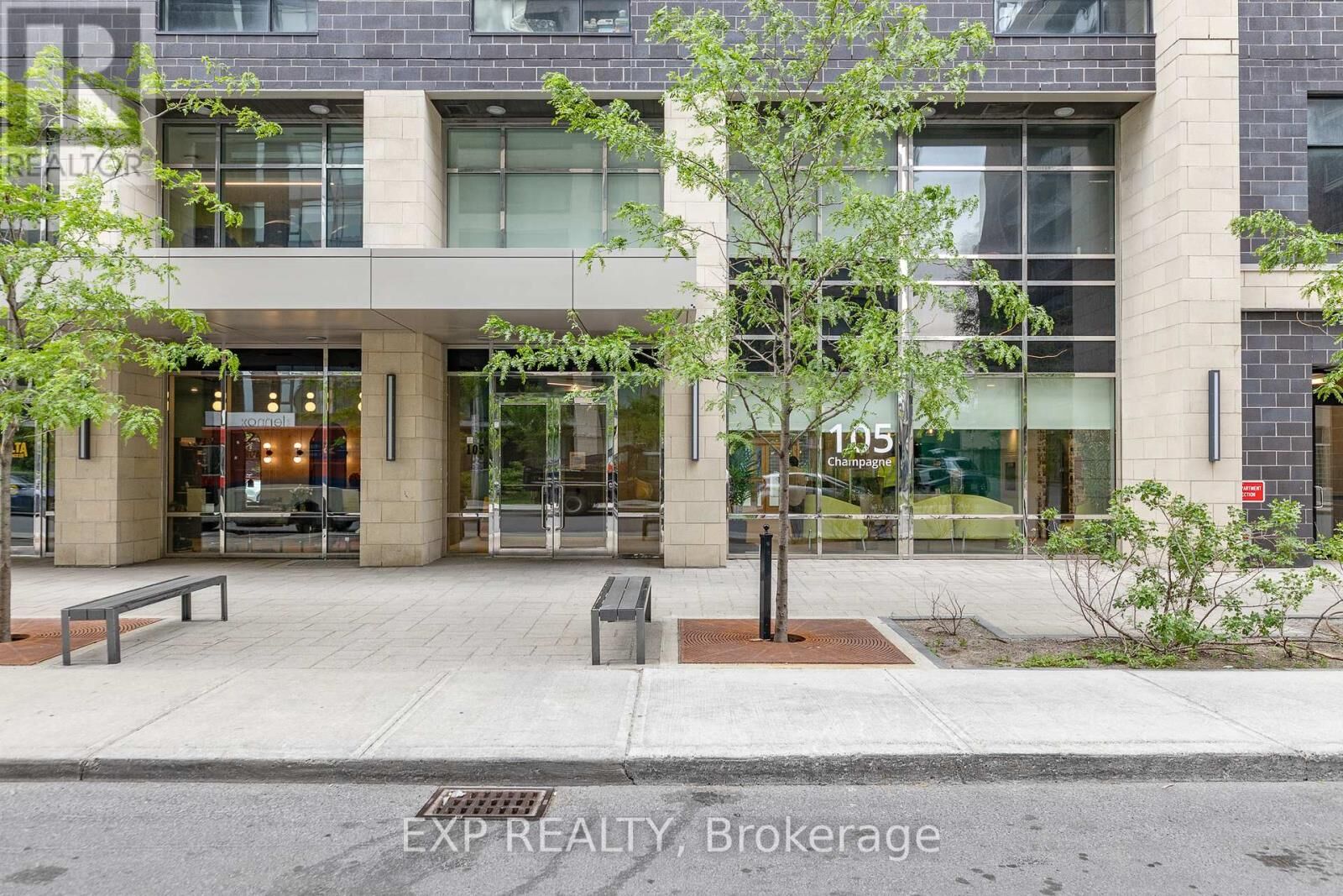 Property Photo:  105 Champagne Avenue North 2709  ON K1S 5E5 