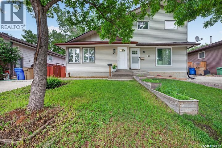 Property Photo: 42 Hunt Crescent SK S4N 5K8