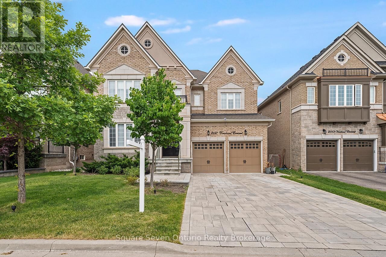 Property Photo:  2147 Vineland Crescent  ON L6H 0J6 