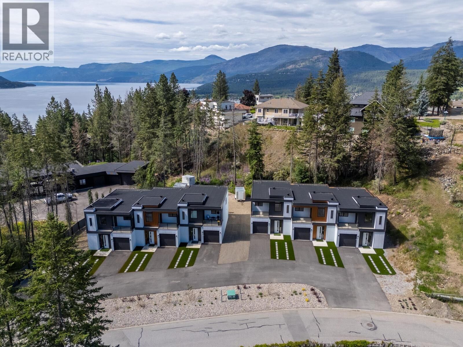 Property Photo: 9188 Tronson Road 5 BC V1H 1E2