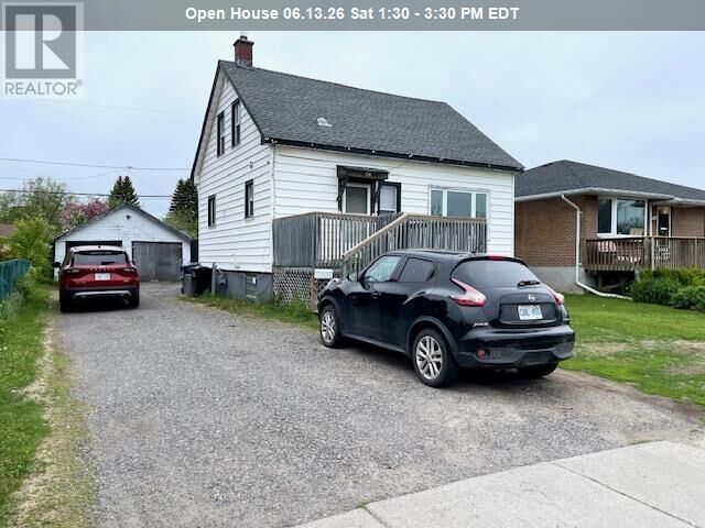 Property Photo:  258 Algonquin Ave S  ON P7B 4T6 
