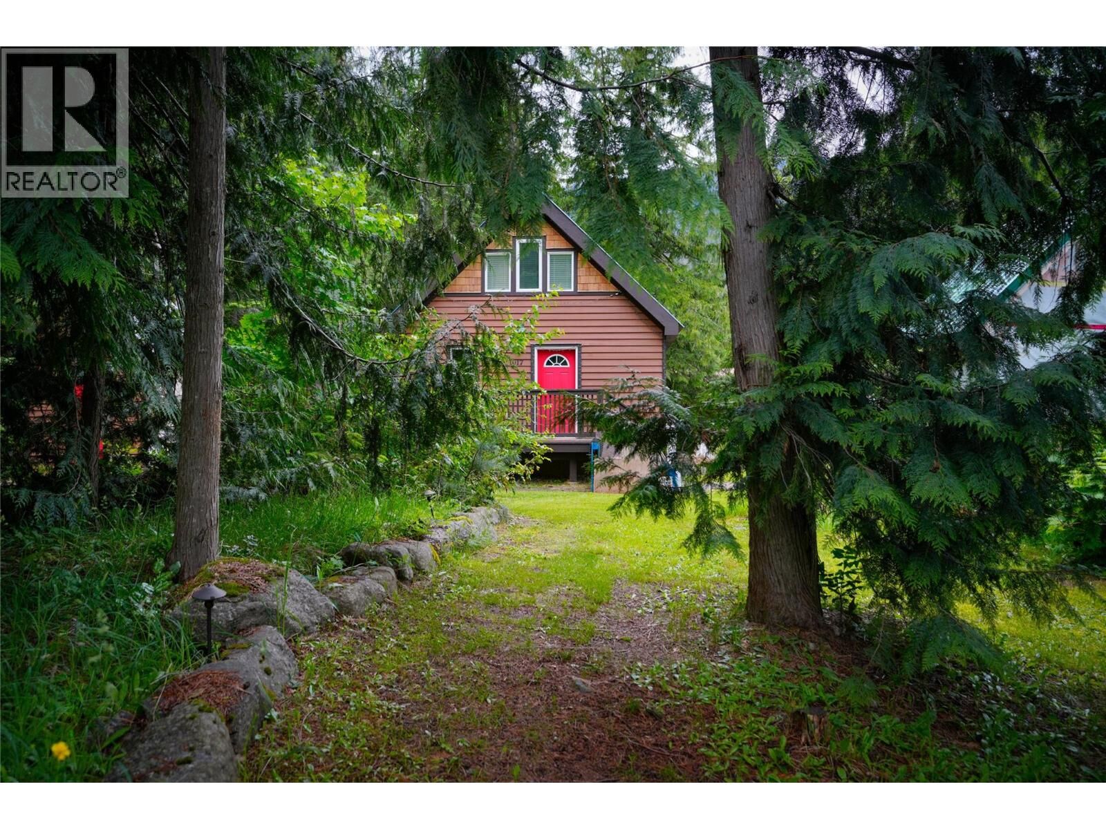 Property Photo: 1017 Hume Street BC V0G 2C0