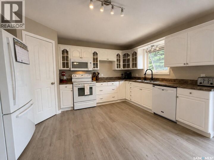 Property Photo:  3007 Central Avenue  SK S0K 2H0 