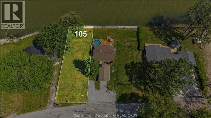 Property Photo:  105 Island Crescent  ON N0P 2L0 