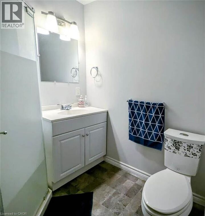 Property Photo:  153 Dawson Street Room 2  ON N2L 1R9 