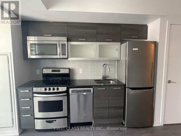 Property Photo:  68 Abell Street 605  ON M6J 0B1 