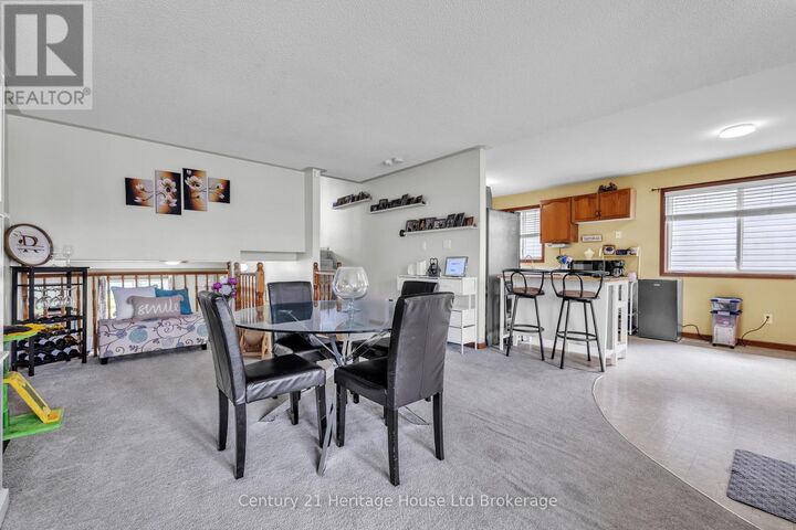Property Photo:  7 Kara Lane  ON N4G 5M2 