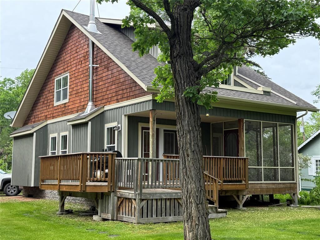 Property Photo:  16 Norway Avenue  MB R0C 2B0 