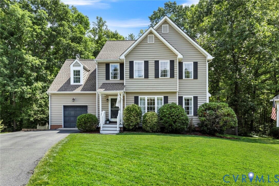 Property Photo: 5632 Darrel Lake Court VA 23060