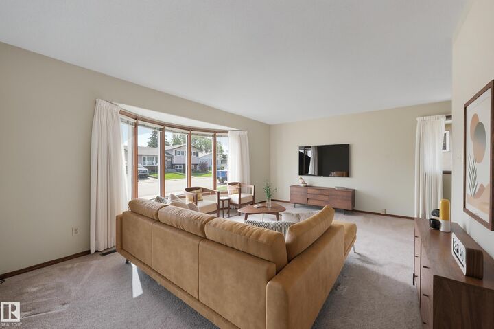 Property Photo:  14912 114 Street NW  AB T5X 1G8 
