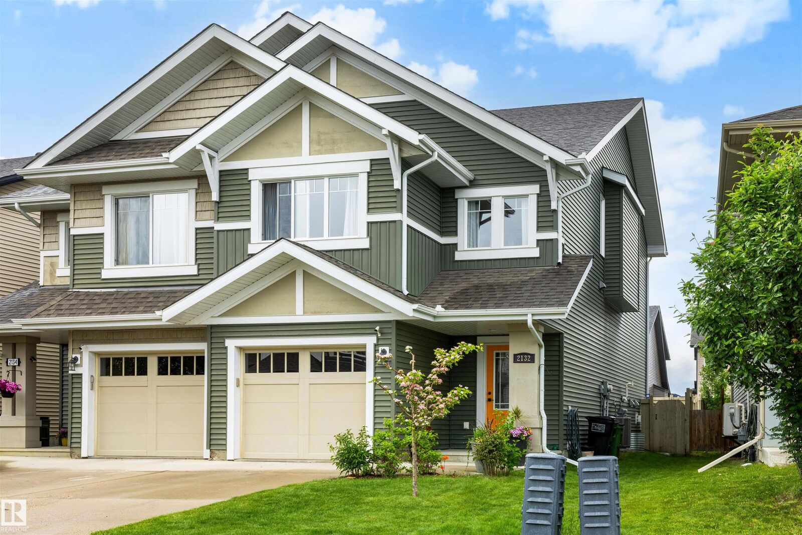 Property Photo: 2132 Cassidy Wynd SW AB T6W 3E1