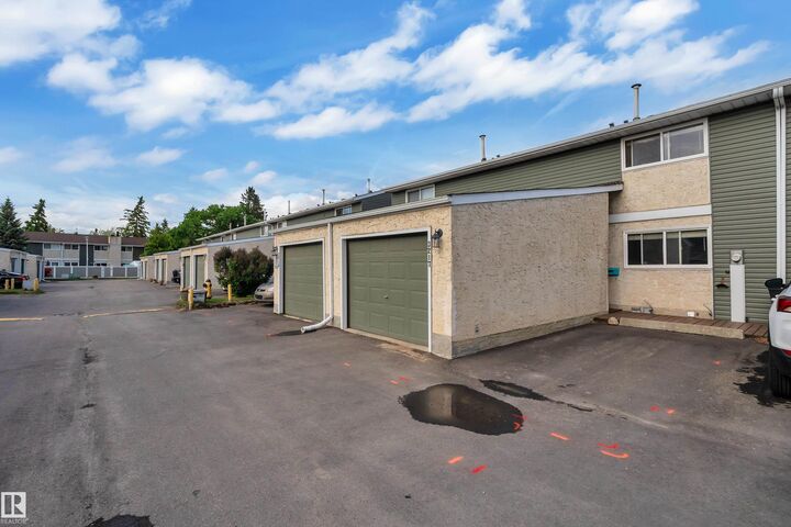 Property Photo:  3217 132A Avenue NW  AB T5A 4K4 