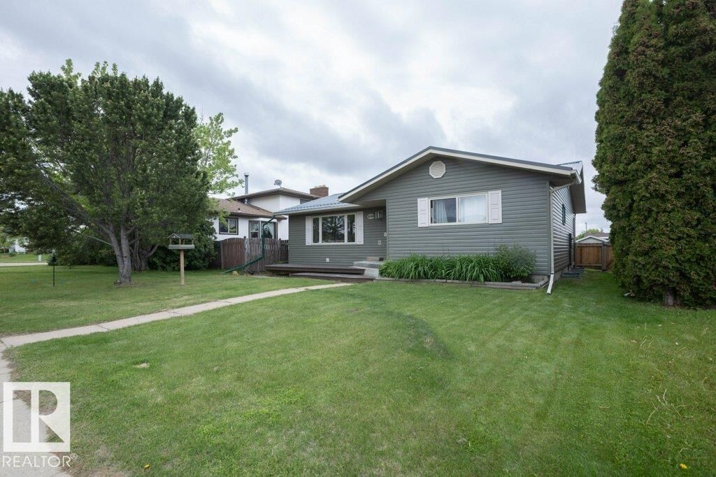 Property Photo:  10308 110 Avenue  AB T7P 1G2 