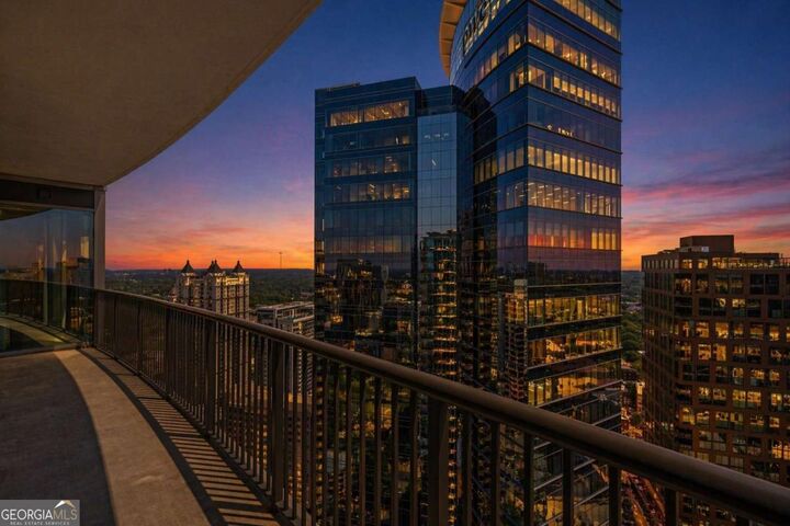Property Photo: 1080 Peachtree Street NE 3304 GA 30309