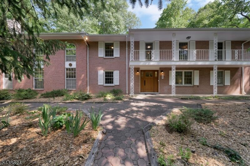 Property Photo:  29 Brook Dr  NJ 07069 