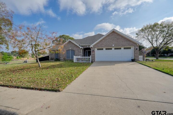 Property Photo:  1724 Heritage Drive  TX 75773 