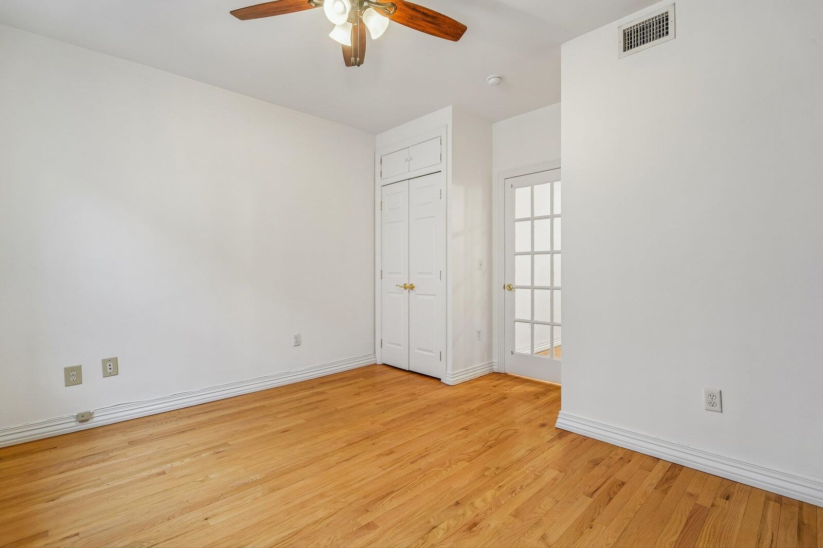Property Photo: 815 Willow Ave 2R NJ 07030